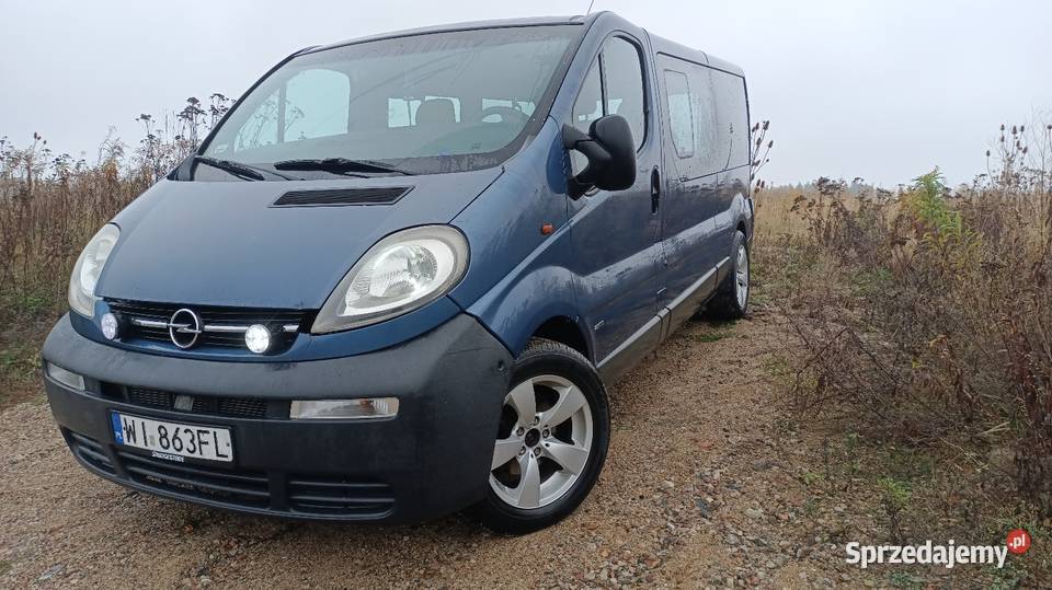 Opel Vivaro 25 CDTI 146 8osobowy lakier metallic Olsztyn sprzedam