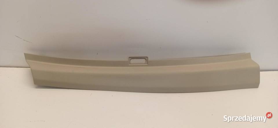 VOLVO V60 CC OSŁONA SŁUPKA PRAWY TYŁ 31479237 osobowe