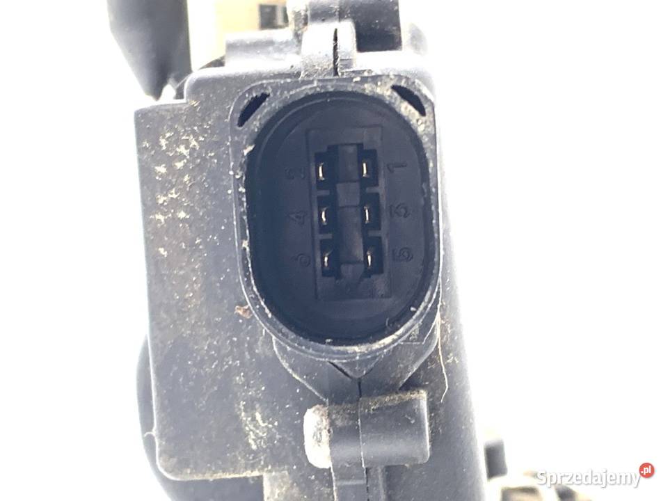 ZAMEK DRZWI LEWY TYŁ VW BORA I Hatchback