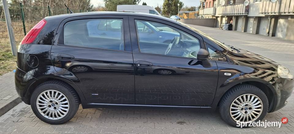 Fiat Grande Punto 14 8v 75 elektryczne lusterka Jelcz-Laskowice sprzedam