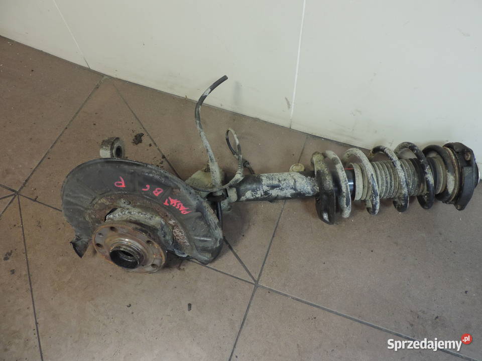 VW PASSAT B6 20 TDI 4X4 MCPHERSON ZWROTNICA LEWY