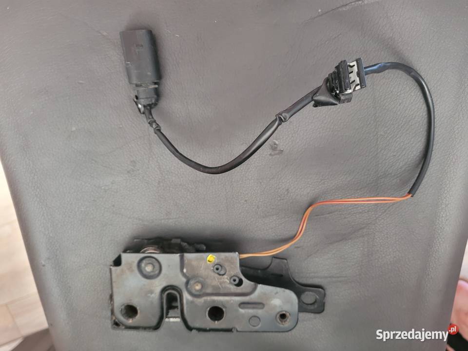 a3 8p zamek maski przedniej 2008r osobowe Lublin sprzedam