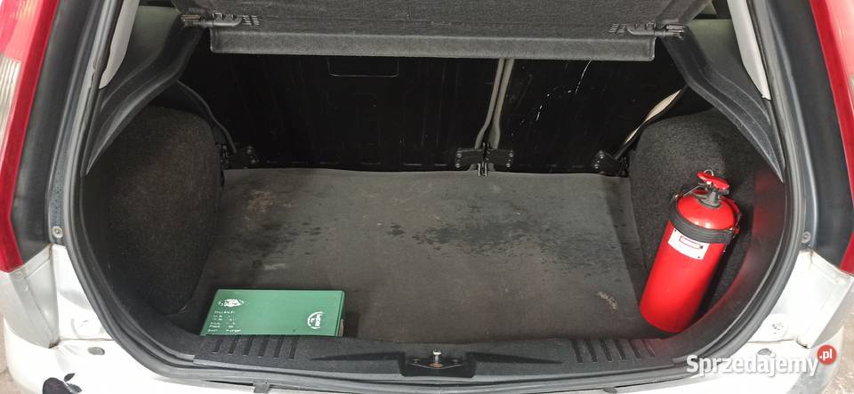 Ford Fiesta 2004 13 benzyna nieuszkodzony Oborniki