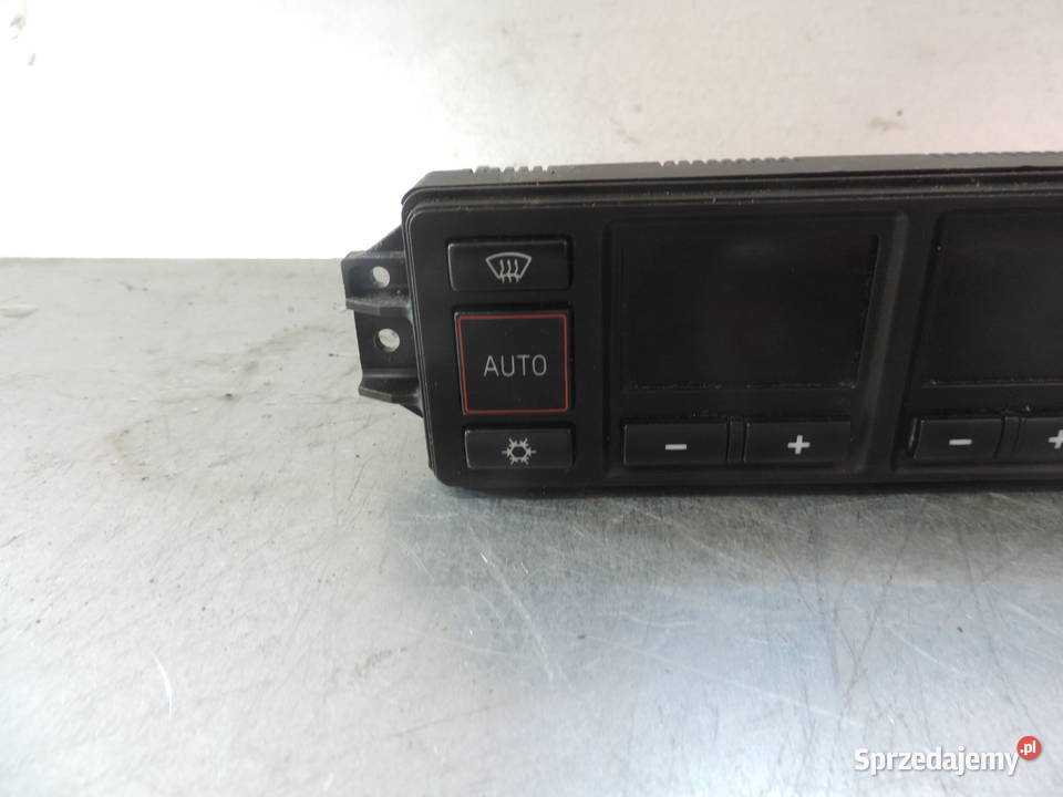 PANEL NAWIEWU KLIMATYZACJI A3 8L 8L0820043D