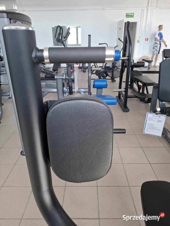 Urządzenie siłowe do ćwiczeń mięśni klatki Wałcz