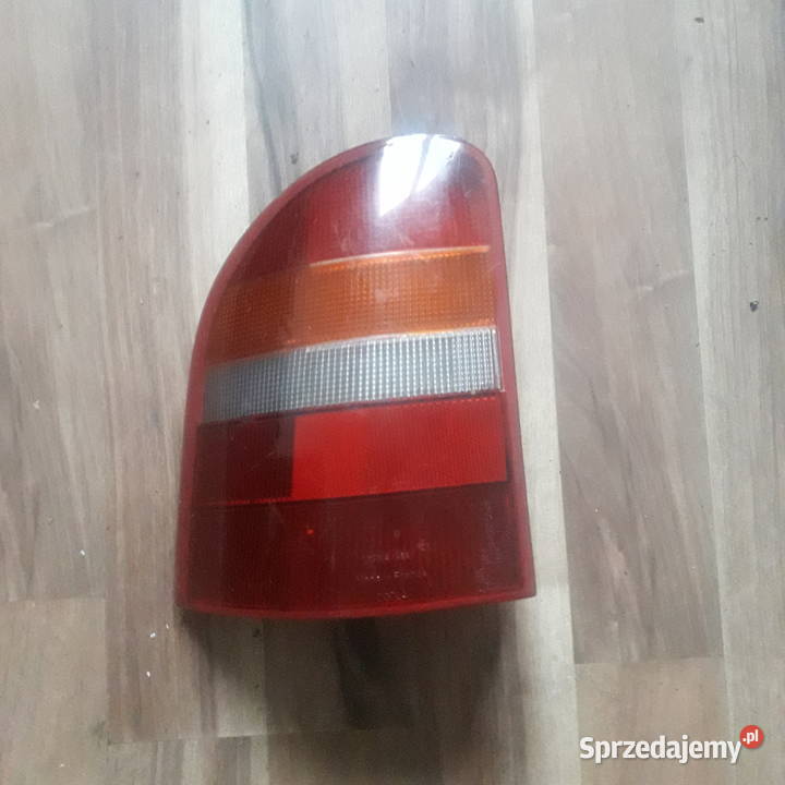 Tylna lampa kierowcy Ford Mondeo Mk1 Mk2 Combi Tarnów sprzedam