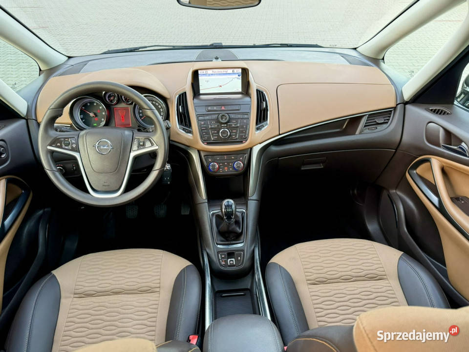Opel Zafira 20CDTI 165 Panorama BiXenon Navi Zwoleń sprzedam