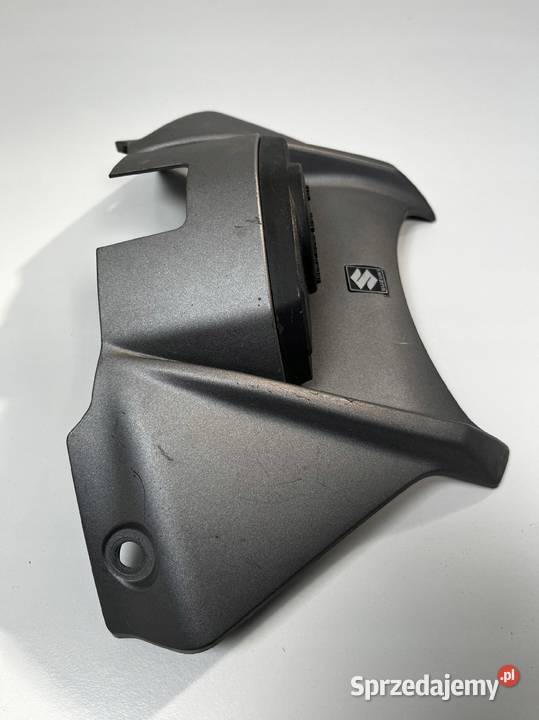 SUZUKI GSR 750 1116 Osłona Obudowa licznika Elementy nadwozia Łobżenica