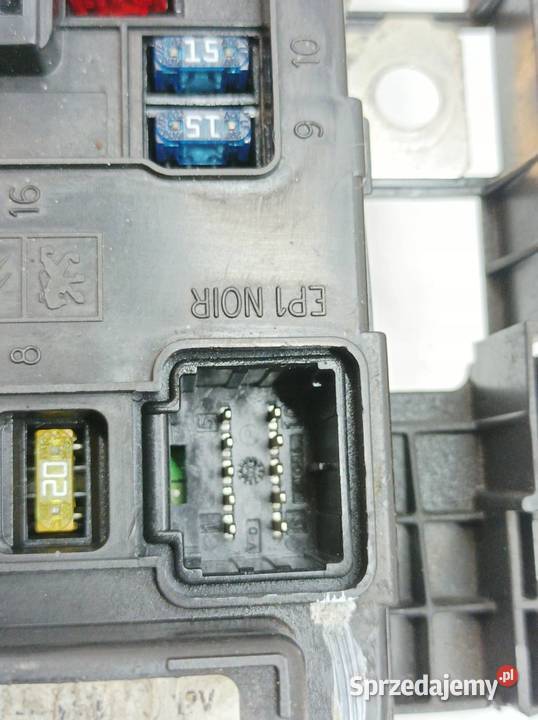 SKRZYNKA BSI Citroen C5 I 20012007 Rok produkcji 2003