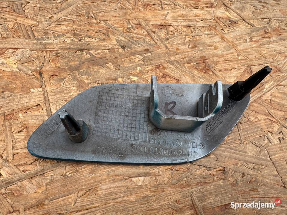 Zaślepka spryskiwacza prawa lewa rs6 c7 osobowe sprzedam