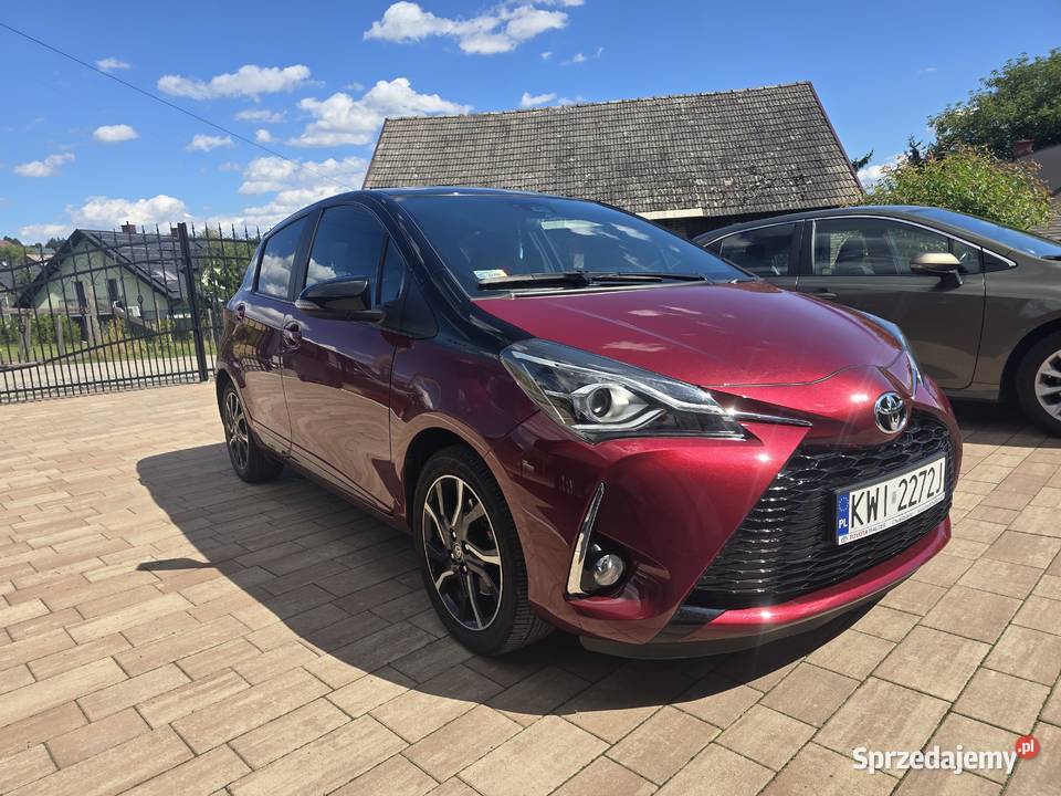 TOYOTA YARIS 15 SELECTION sprzedaje osoba benzyna Wieliczka