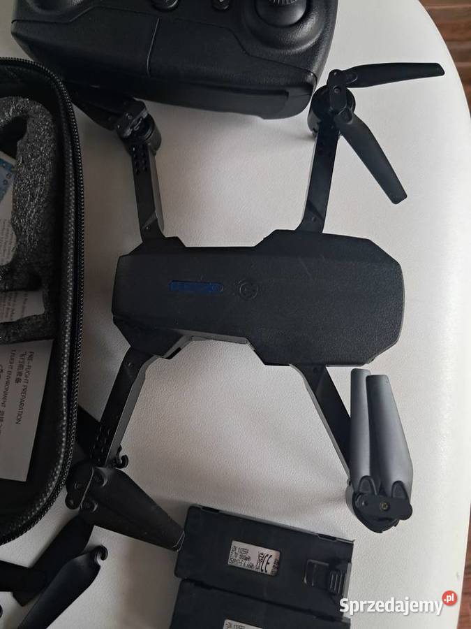 nowy dron z zestawem 3 akumulatorków Sandomierz