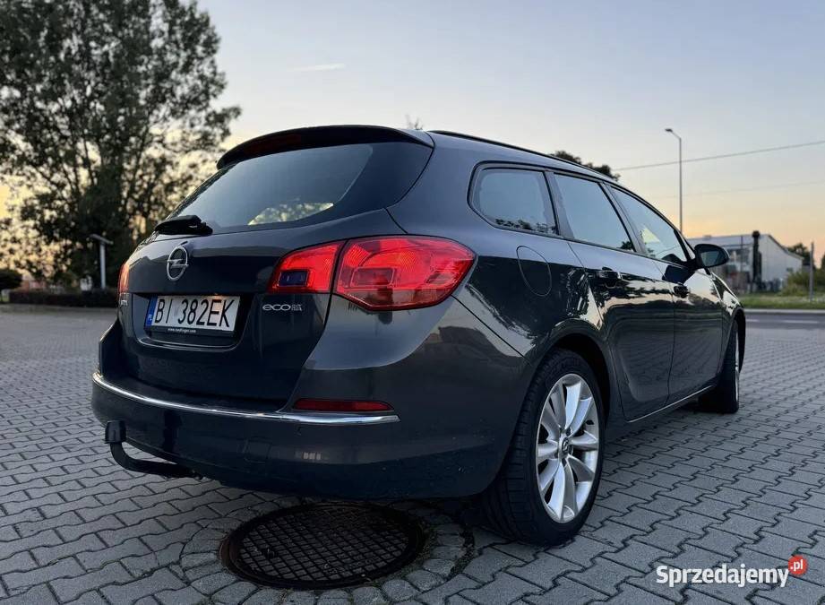 opel astra J lift kombi 2014r silnik nie równa poduszka powietrzna Piotrków Trybunalski