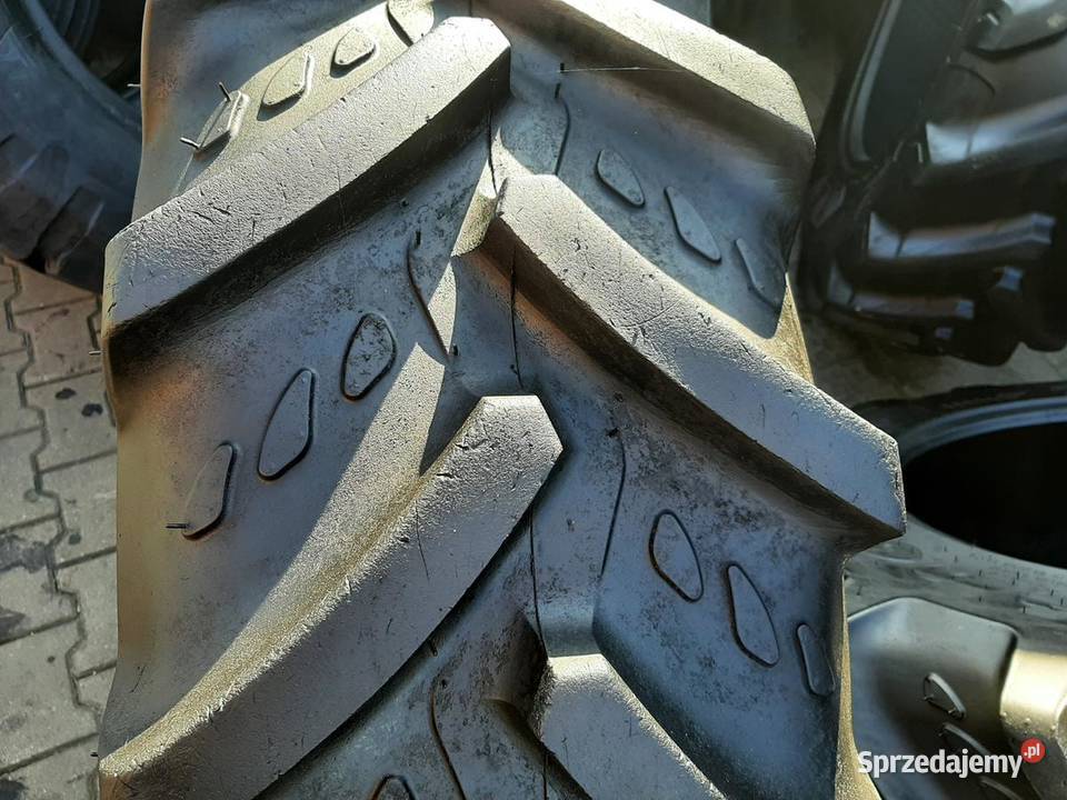 2x Opona używana rolnicza 34085R24 136R24 KLEBER Zaścianki