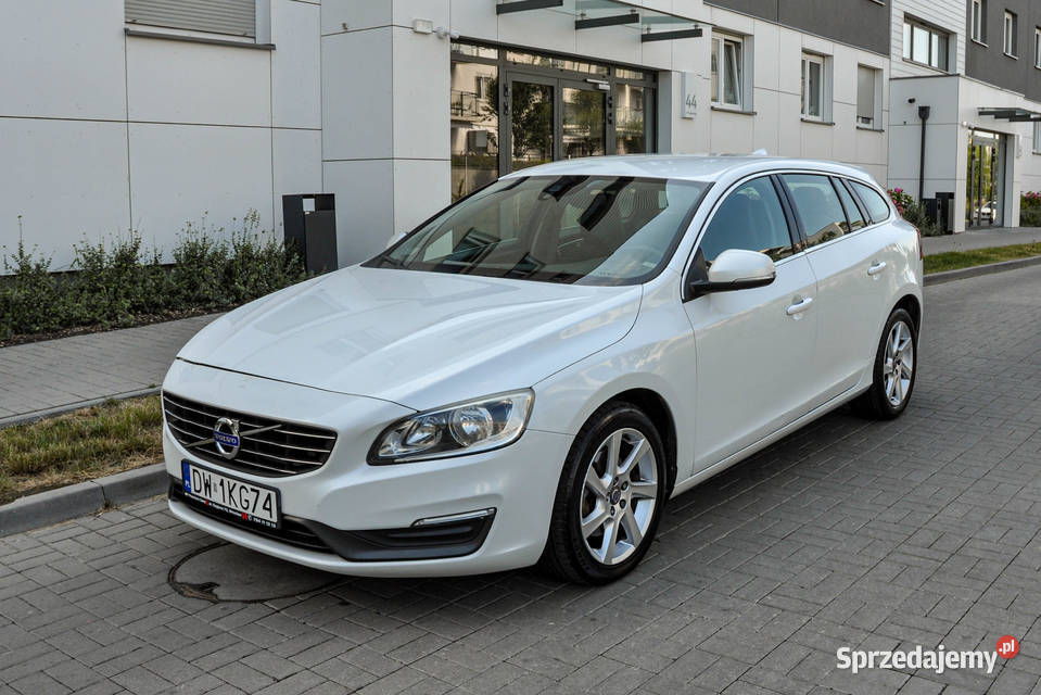 Volvo V60 20D 181 Lift 2015 r