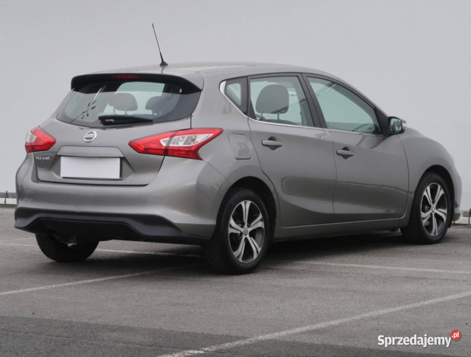Nissan Pulsar 12 DIGT światła przeciwmgielne sprzedam