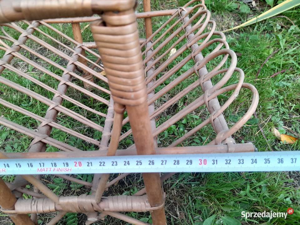 Gazetownik pleciony wiklinowy wiklina używany do śląskie Dąbrowa Górnicza