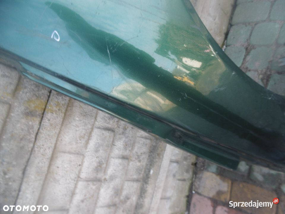 Błotnik prawy Renault LAGUNA 1 BEZ RDZY Radom