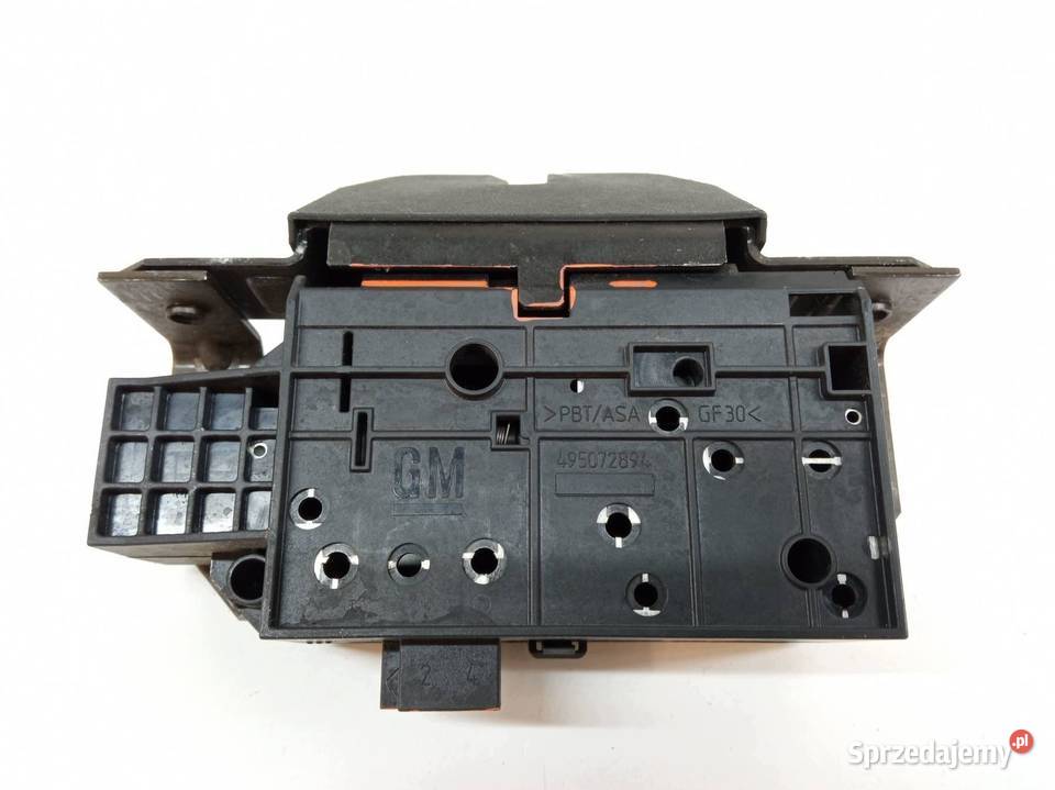 ZAMEK KLAPY BAGAŻNIKA KOMBI 13185566 Opel Vectra