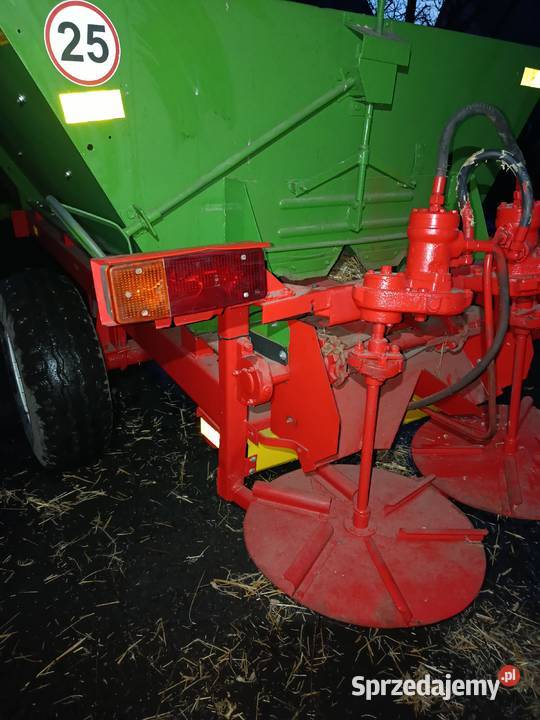 Rozsiewacz nawozów wapna wapniarka solarka Rozsiewacze nawozów Rolnictwo Opatówek sprzedam