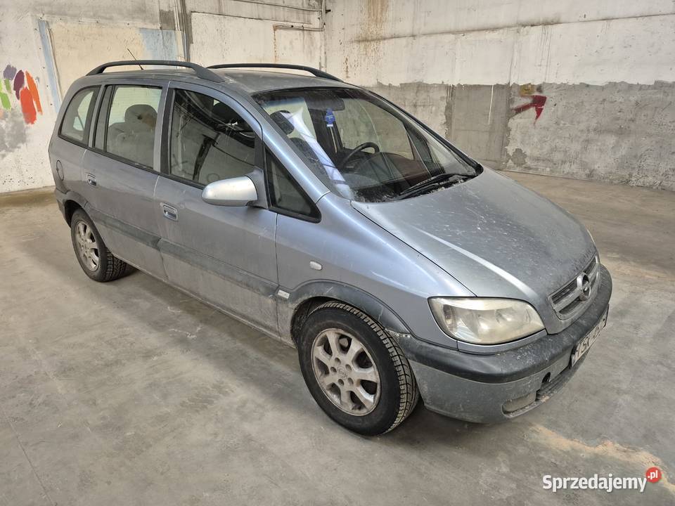 Opel Zafira 20 DTI 2004 r Ford Transit Connect świętokrzyskie