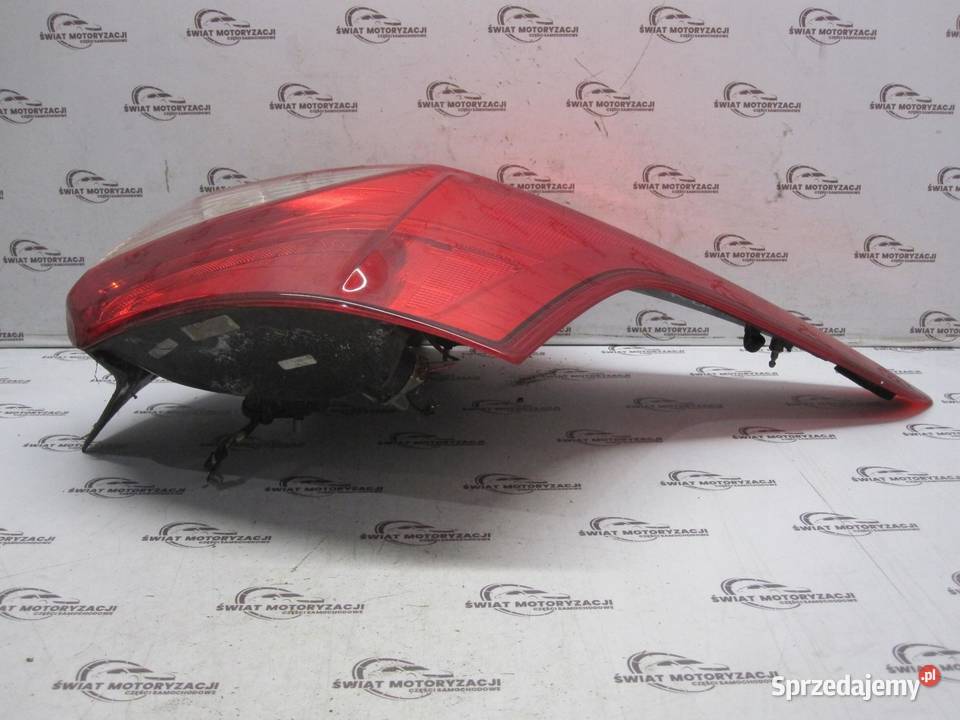 FORD FOCUS MK3 III 13r lampa prawa tył