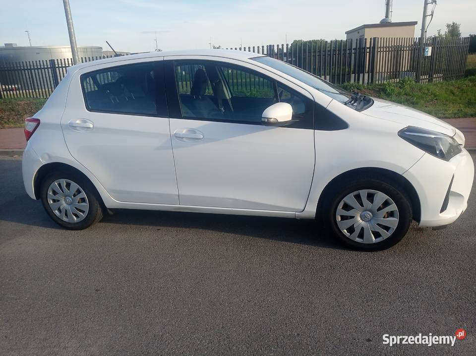 Sprzedam Toyota Yaris 2019 15B Salon Polska benzyna Piaseczno