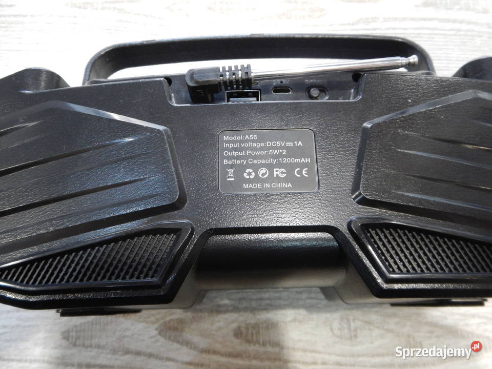 Bezprzewodowy głośnik przenośny odłączaną anteną