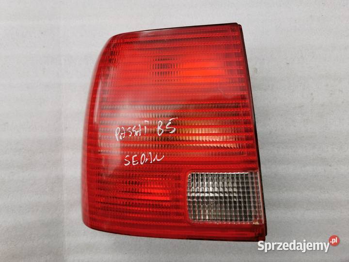 Lampa Lewy Tył Tylna Lewa VW Passat B5 Sedan osobowe Wyszków