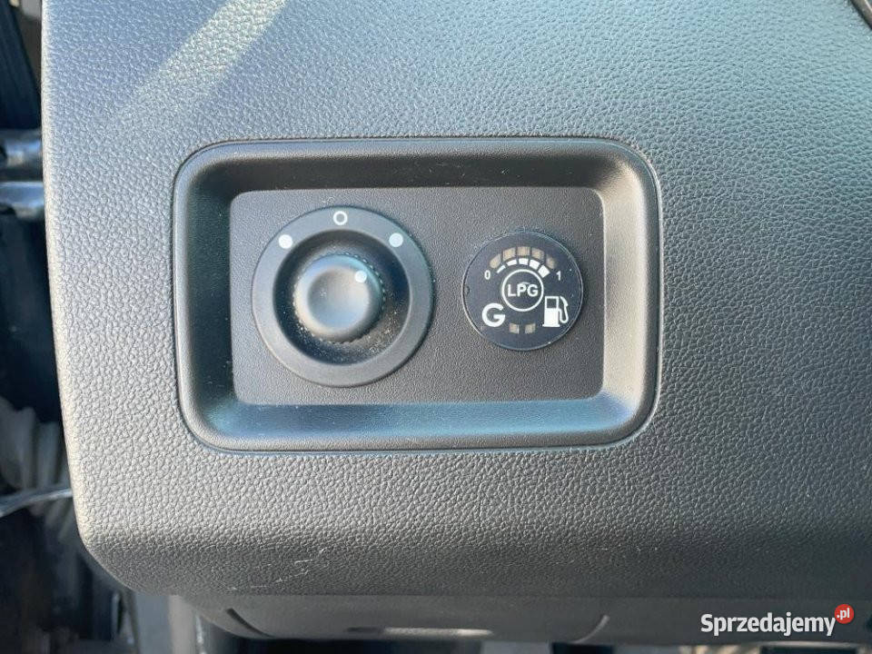 Dacia Duster 2020r Salon Tempomat Tylne Czujniki Duster Warszawa sprzedam