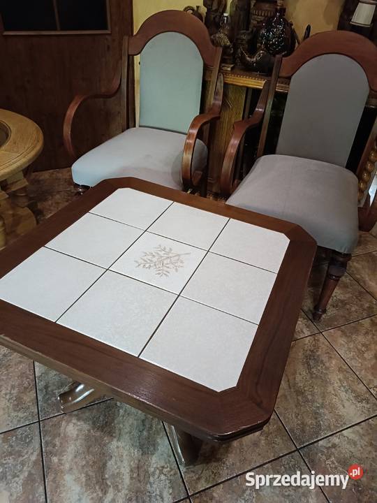 Ława drewniana z blatem wyłożonym kaflami kujawsko-pomorskie Lipno