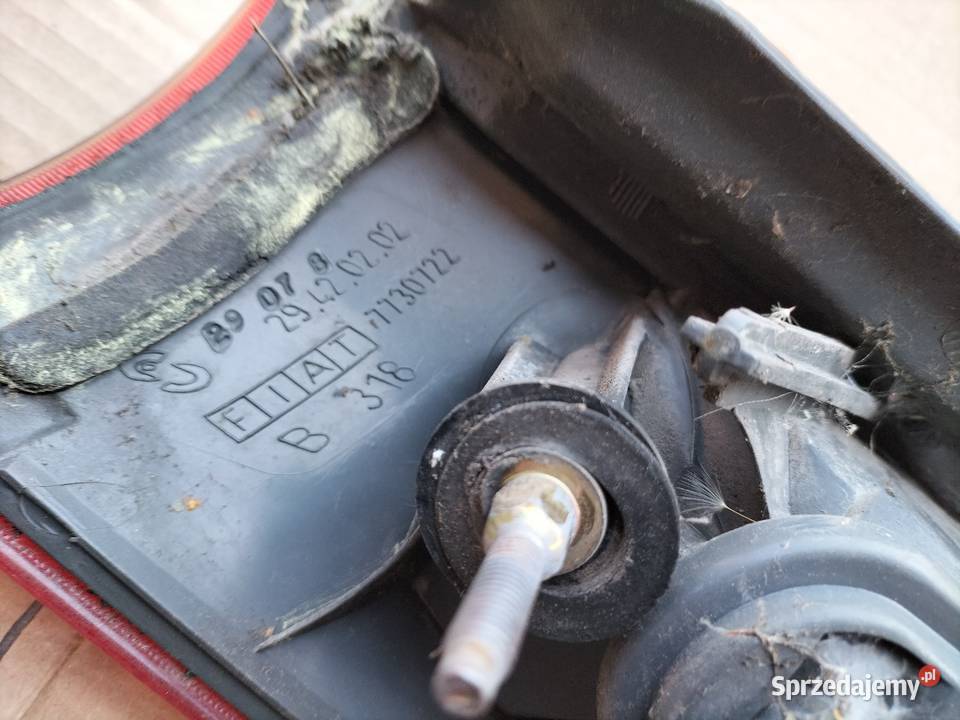 FIAT PUNTO 1 MK1 LAMPA TYŁ TYLNA LEWA PRAWA Kamień-Kolonia