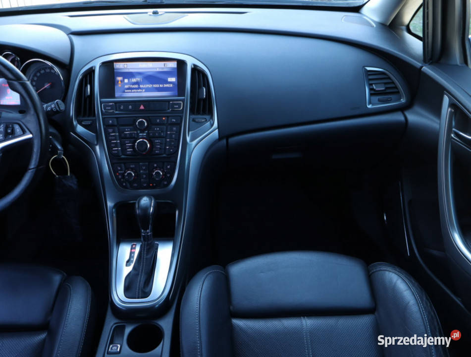 Opel Astra 16 T gniazdo USB Astra mazowieckie