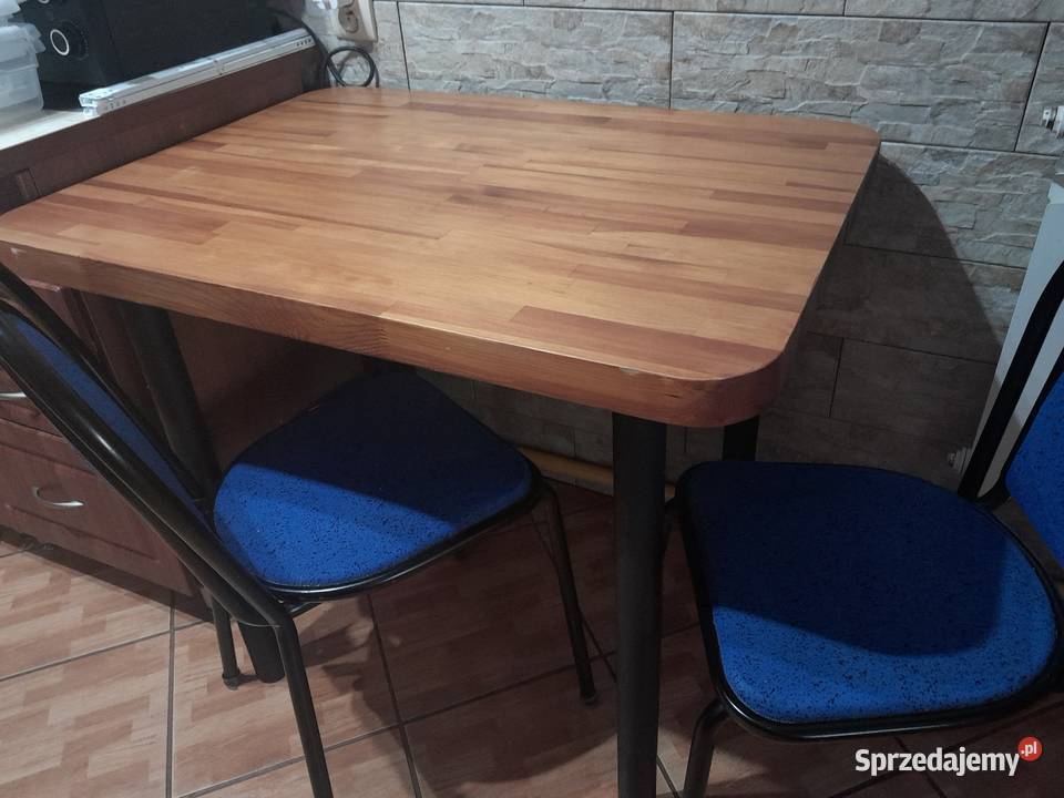 Stół 2 krzesła sprzedam