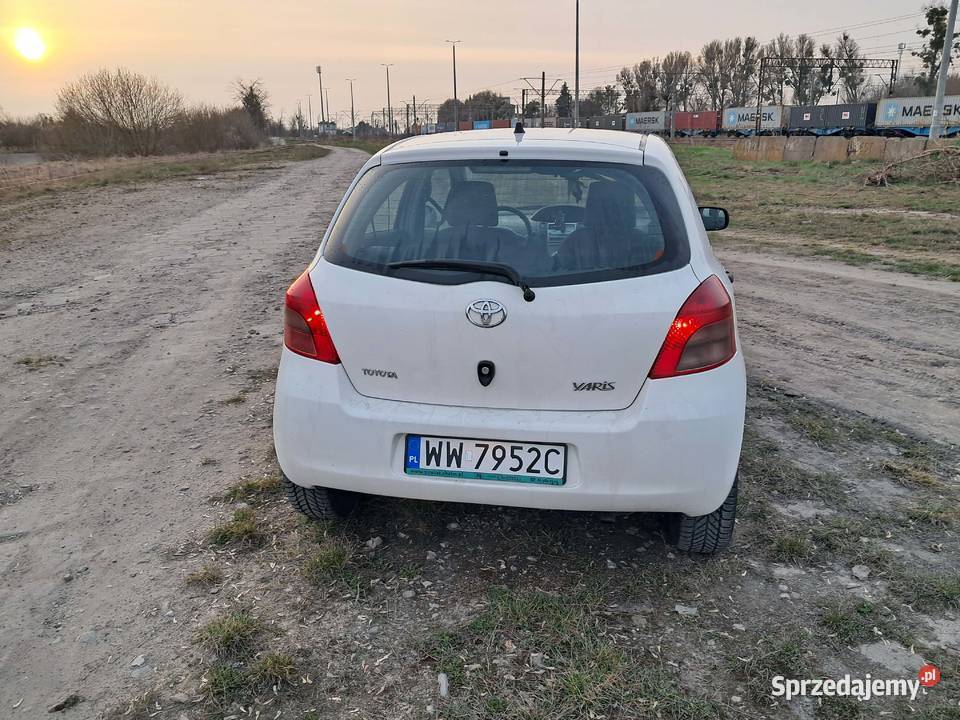 Toyota Yaris 14 nieuszkodzony Rejowiec Fabryczny