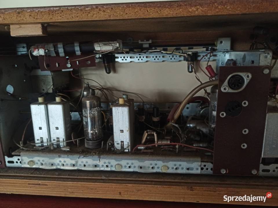 Klawesyn UNITRA DIORA DML 306 radio PRL