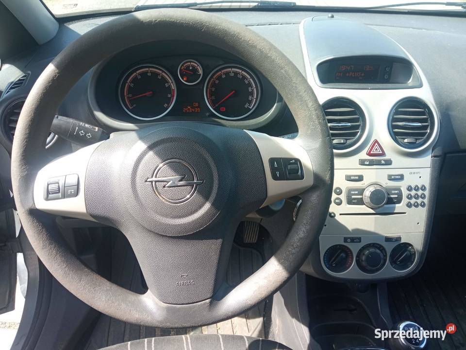 Opel Corsa D 2008 12 80 Benzyna Klima 253km