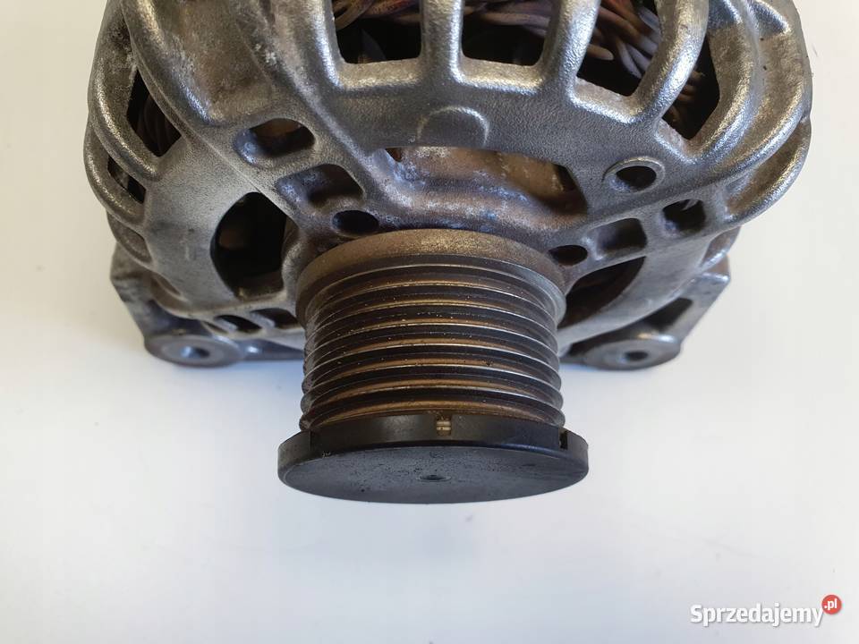 ALTERNATOR Dacia Sandero 09 TCe 231002854R Rudka