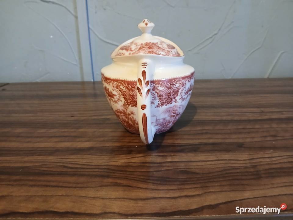 Dzbanki porcelanowe zdobione angielskie z okresu Lublin