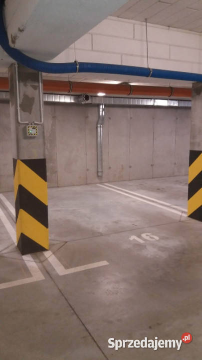 Miejsce postojowe w garażowcu Nowa Cukrownia 42 Szczecin sprzedam