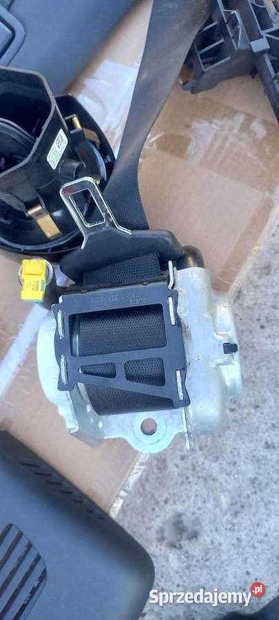 Wnętrze Mercedes w205 kierownica AMG plastiki Mielec