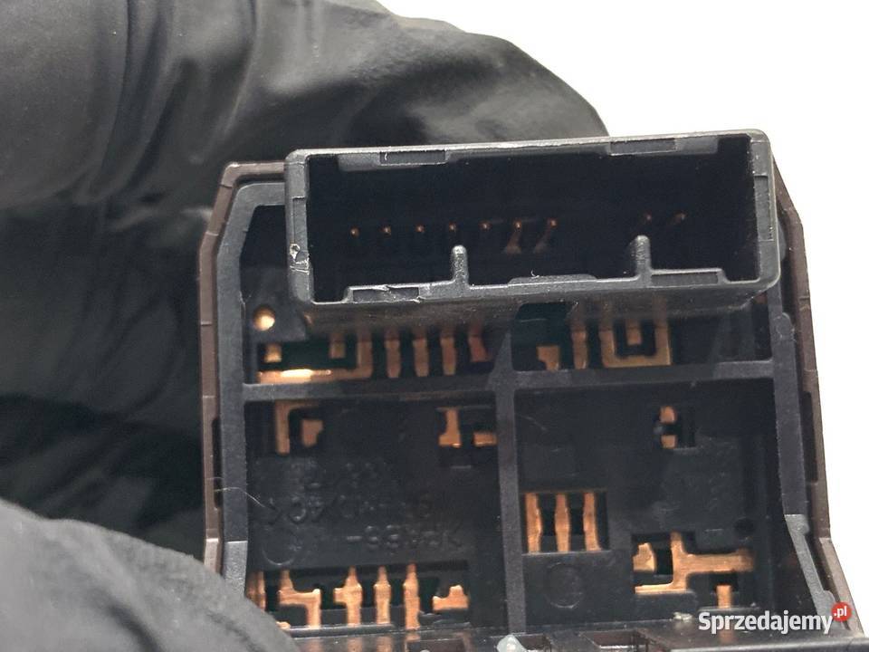 PRZEŁĄCZNIK REGULACJI LUSTEREK TOYOTA AVENSIS