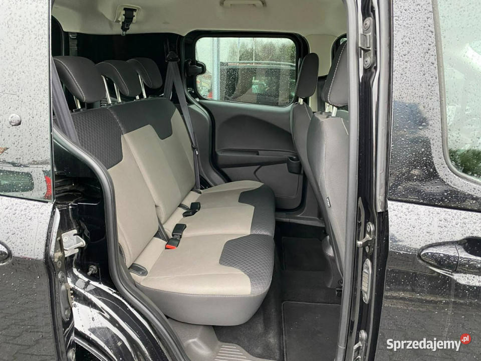 Ford Transit Courier klimatyzacja benzynka niski