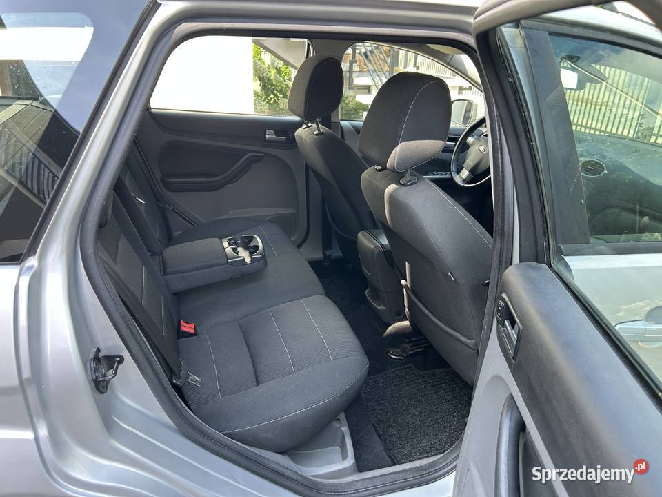 FORD FOCUS 16 TDCi Ghia lakier metallic wielkopolskie