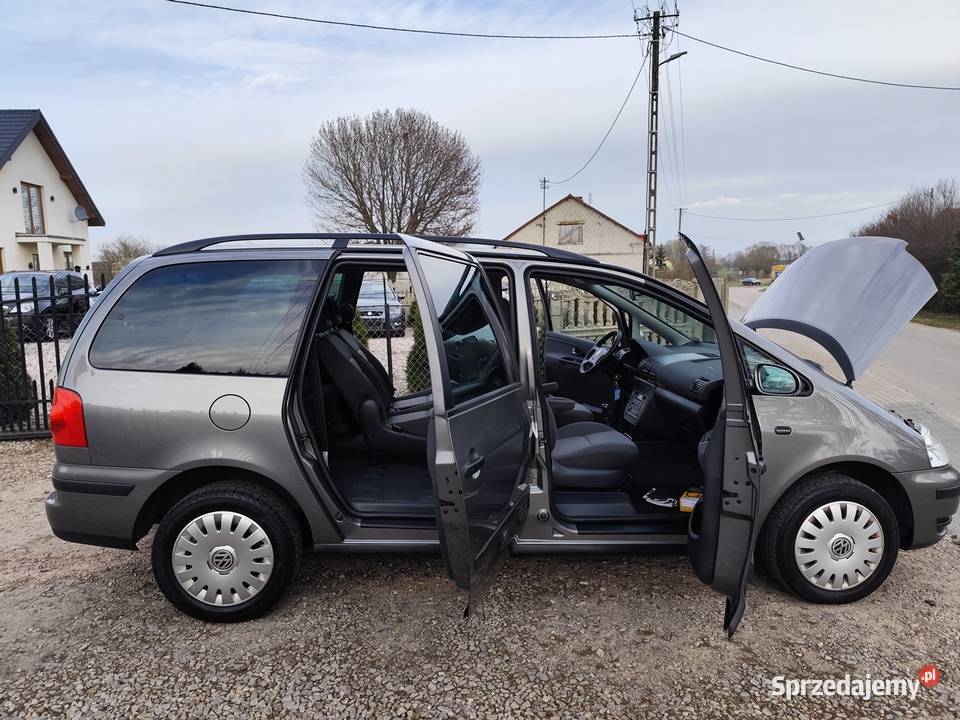 VW Sharan 2009 Klasyk Niezniszczalny silnik Van / Minibus Volkswagen Strzegowo