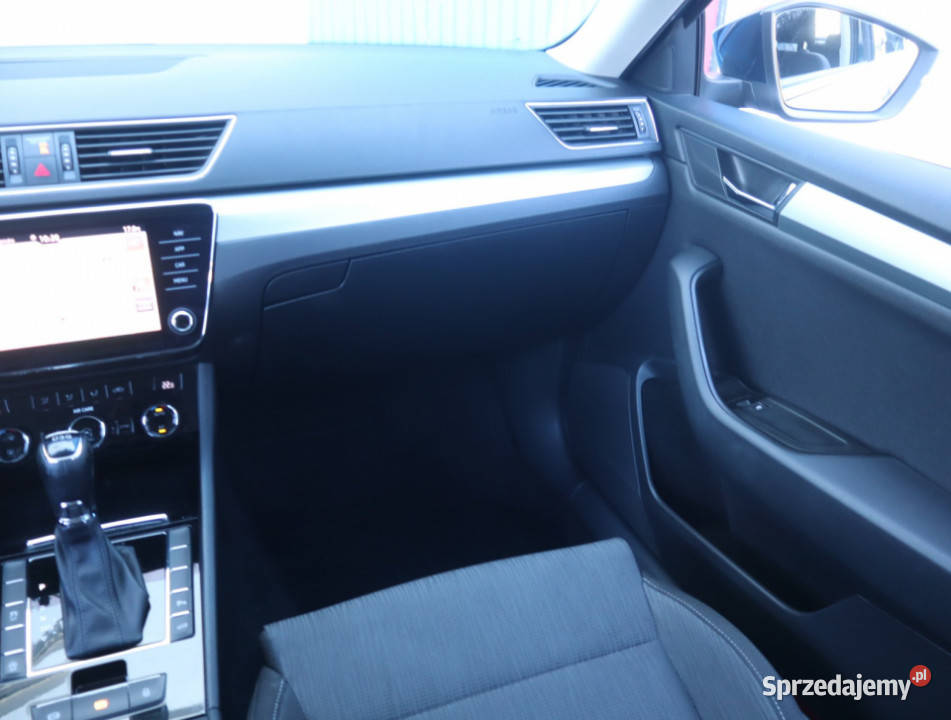 Skoda Superb 20 TDI gniazdo USB łódzkie
