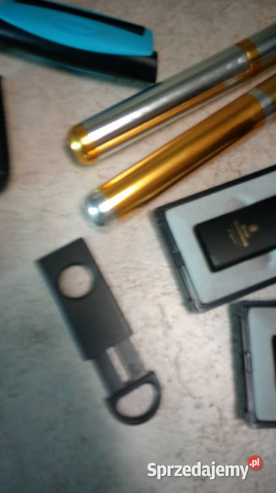 zapalniczki 85 sztuk kolekcja Błaszki sprzedam