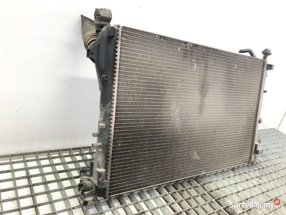 CHŁODNICA WODY OPEL VECTRA C 22 155 0209 Części samochodowe podkarpackie