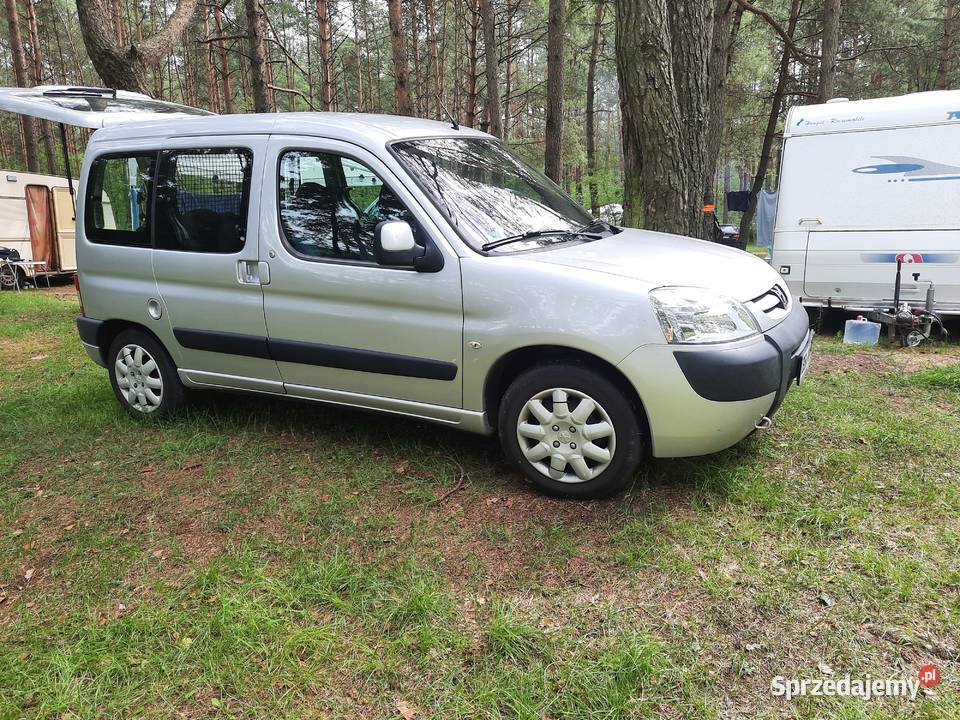 Peugeot partner 16 hdi manualna Skępe