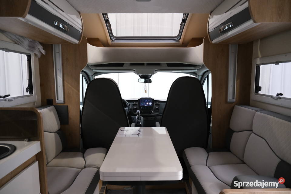 FORD ROLLER TEAM ZEFIRO 287 TL 2022 199500 ccm Warszawa